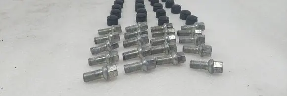 Audi Q3 F3 Nuts/bolts 4M0601173E