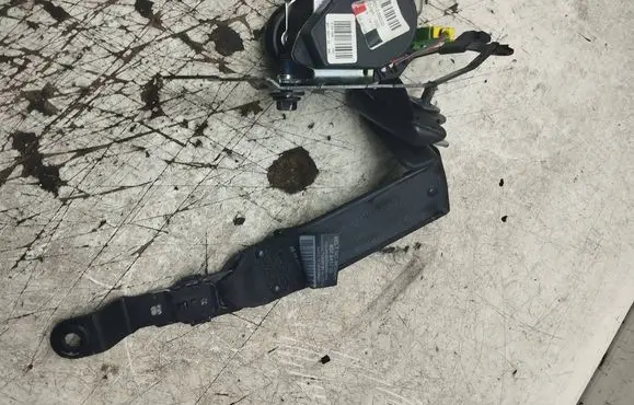 Volvo XC90 Rear seatbelt 601239200 018R000