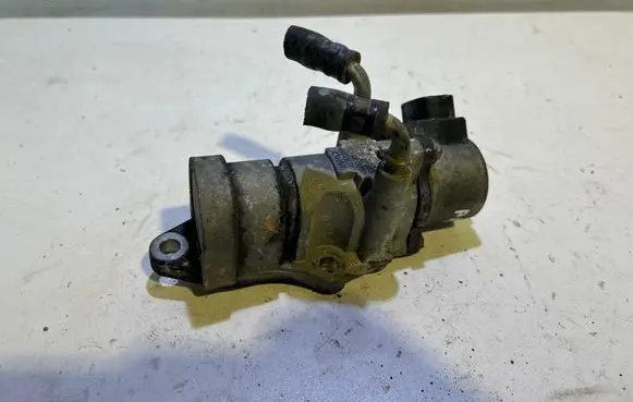 Toyota Previa (XR30, XR40) II EGR valve 2562027080 1358008090