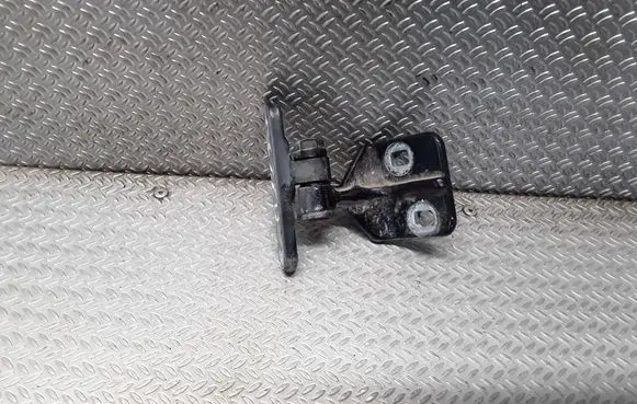 Mercedes-Benz C W203 Rear door lower hinge 20RE203A