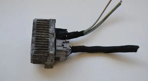Opel Insignia A Glow plug pre-heat relay 55574293