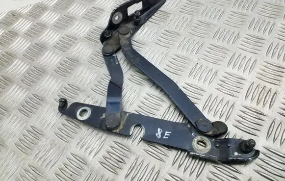 Audi A4 S4 B7 8E 8H Tailgate/trunk/boot hinge 8E5827302C