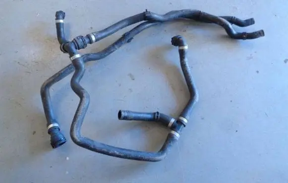 BMW 1 F20 F21 Engine coolant pipe/hose 7596834