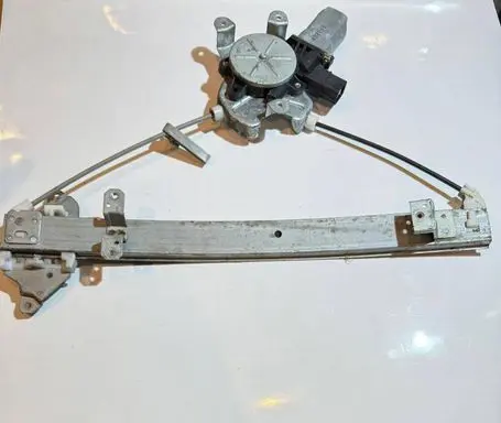 Mitsubishi Lancer Sliding door window regulator with motor PETGF45