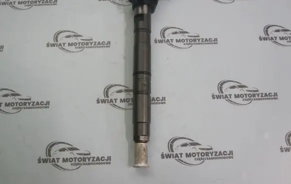 Audi A5 8T 8F Fuel injector 0445116023