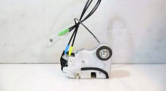Suzuki Celerio Rear door lock