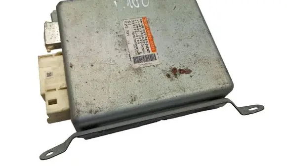 Toyota Avensis T270 Power steering control unit/module 8965005070