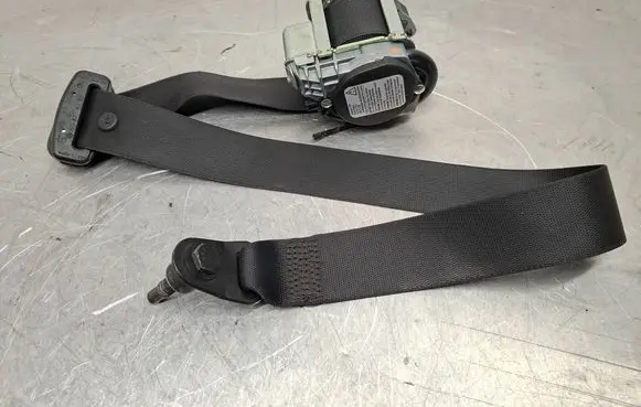 Mercedes-Benz A W169 Front seatbelt 1698608385 607718000