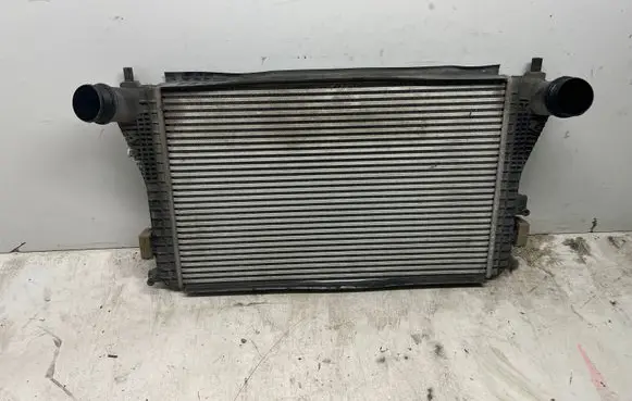 Volkswagen Golf VI Intercooler radiator 1K0145803AJ