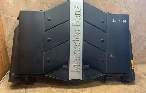 Mercedes-Benz SL R230 Engine cover (trim) A1120940004