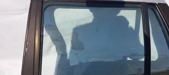 Nissan Primera Rear door window glass