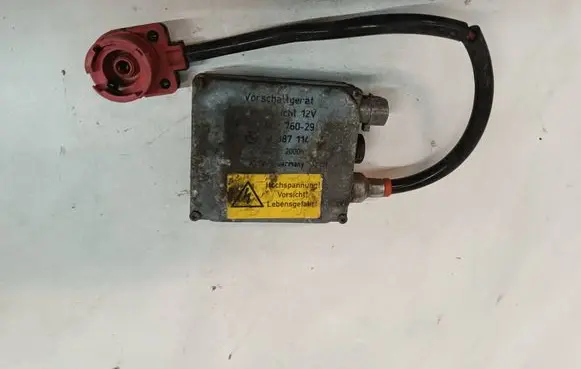 BMW 5 E39 Headlight ballast module Xenon 887114
