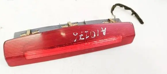 Opel Astra H Third/center stoplight 427448555