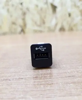 BMW 3 E92 E93 USB socket connector 9237656