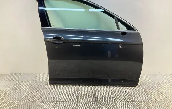 Volkswagen PASSAT B8 Front door 3G0831312K