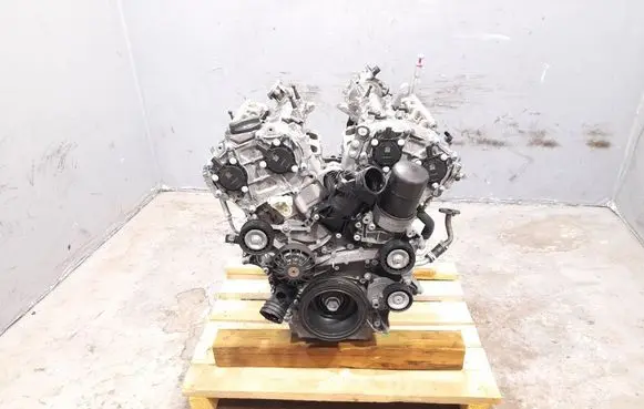 Mercedes-Benz C W205 Engine 2760102514 2760100007