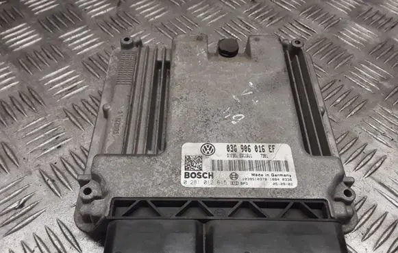 Volkswagen Golf Plus Engine control unit/module 03G906016EF 0281012615 1039S10378