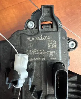 Volkswagen Transporter - Caravelle T6 Sliding door lock 7LA843604T 04960107 180620241402