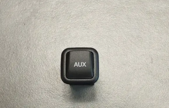 Audi Q5 SQ5 AUX in-socket connector 