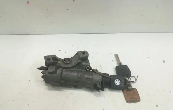 Volkswagen Golf IV Ignition lock 4B0905851C