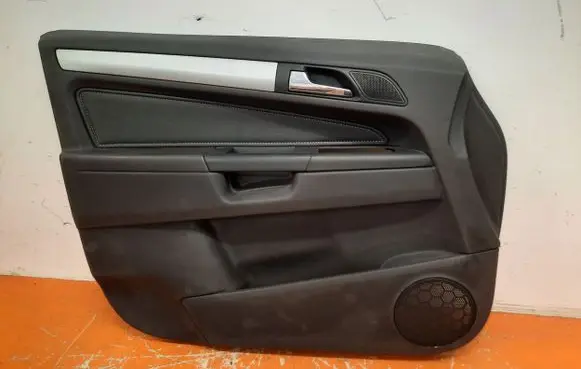 Opel Zafira B Door card panel trim set 