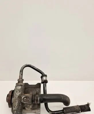 Volkswagen Polo Power steering pump 6N0422154A 26069334