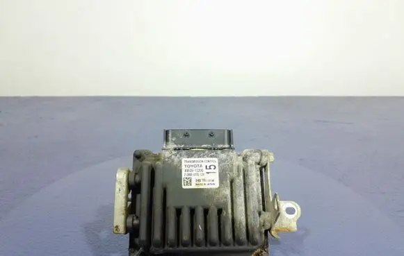 Toyota Corolla E10 Gearbox control unit/module 89535-12200