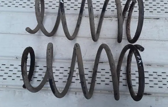 Land Rover Freelander Front coil spring