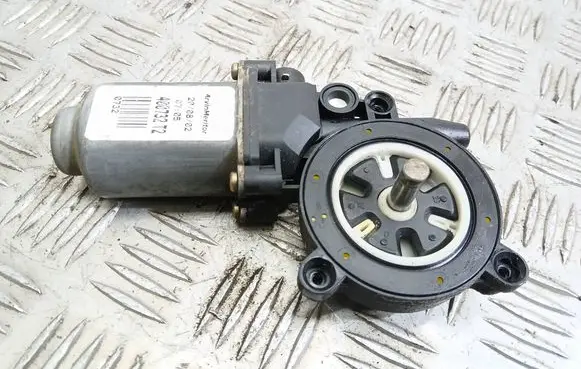 Renault Scenic I Front door window regulator motor 400732T2