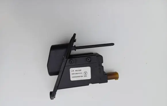 Mercedes-Benz Vaneo W414 Fuel tank cap lock motor A4148000051