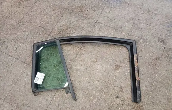 Renault Megane II Loading door trunk window/glass 8200121027