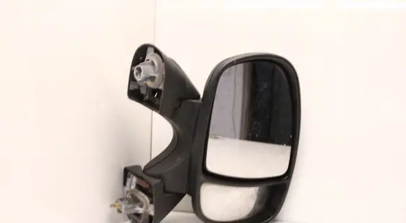 Opel Vivaro Front door electric wing mirror 