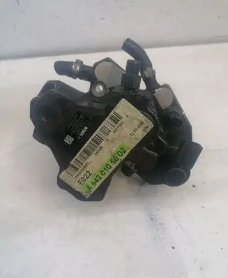 Jeep Grand Cherokee (WK) Fuel injection high pressure pump A6420700201 A6420105002
