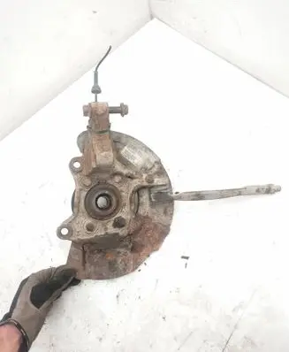 Volvo XC90 Front wheel hub spindle knuckle P30683086 T149139