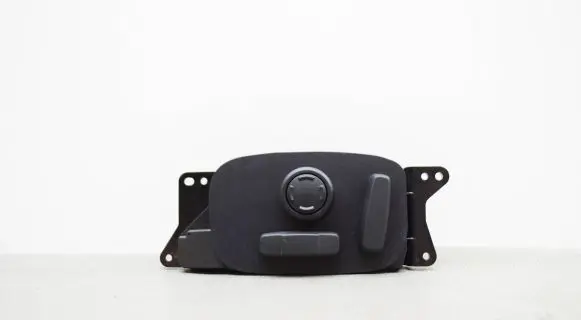 Land Rover Discovery 5 Seat control switch HY3214B566CB