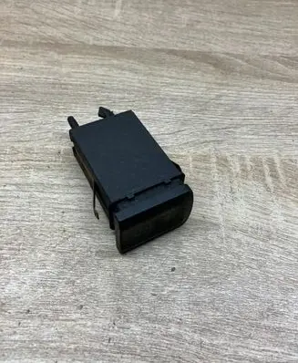 Audi A3 S3 8L Windscreen/window heater switch 8L0941503A