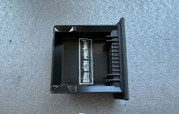 Nissan Terrano Ashtray (front) 6880007G00