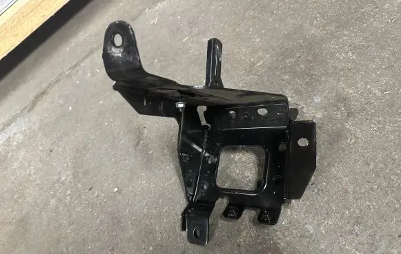 Renault Arkana AdBlue Liquid tank holder 