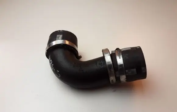 Volvo V70 Intercooler hose/pipe 31431109