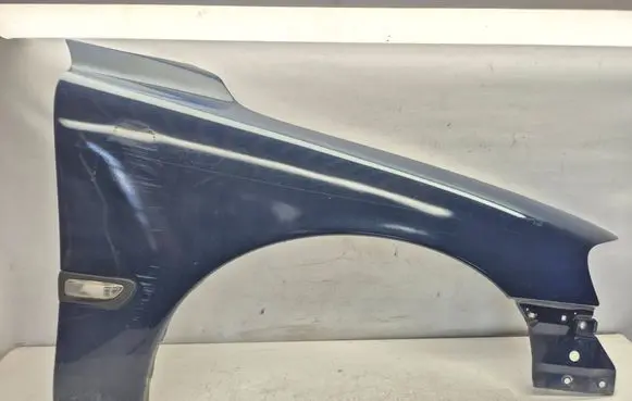 Volvo V70 Fender 