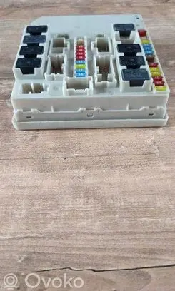 Renault Clio III Fuse module 233293D