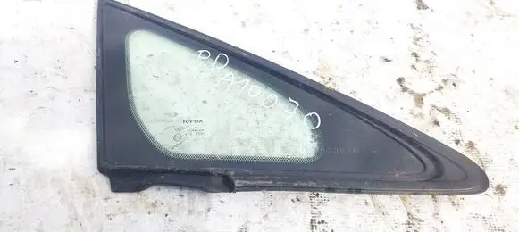 Toyota Verso Front triangle window/glass 