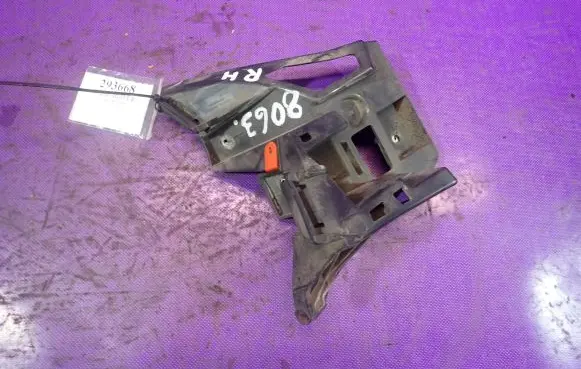 Opel Astra J Front bumper mounting bracket 13368952