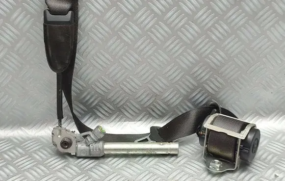 Opel Corsa D Front seatbelt 13290239 616091800 13288326