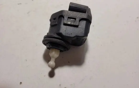 Audi A3 S3 8L Headlight level adjustment motor 8L0941295B