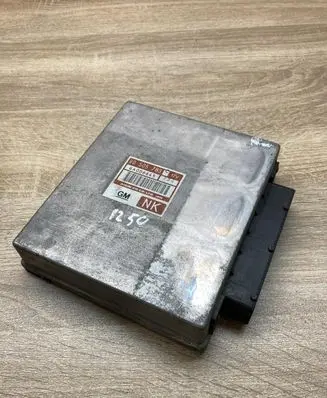Opel Sintra Engine control unit/module ECU 90505783 GA006645