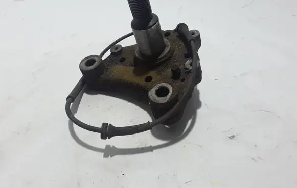 Opel Vivaro Rear wheel hub 430433572R