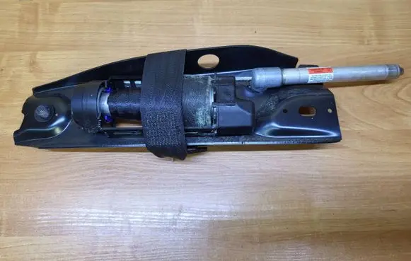 Volvo S80 Front seatbelt