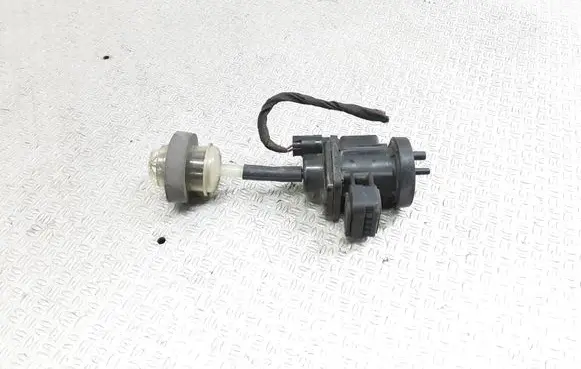Mercedes-Benz S W220 Turbo solenoid valve A0005450427