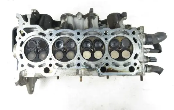 Mitsubishi Lancer VIII Engine head MN155155H